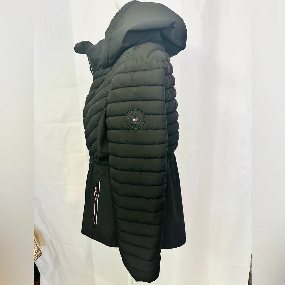 Women’s Black Quilted Hooded Jacket